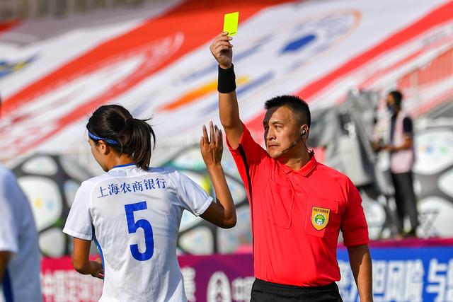 揭幕战与圣诞大战的重磅对决 詹姆斯地位仍然无可替代
